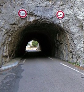 Gorges_Galamus_04_túnel