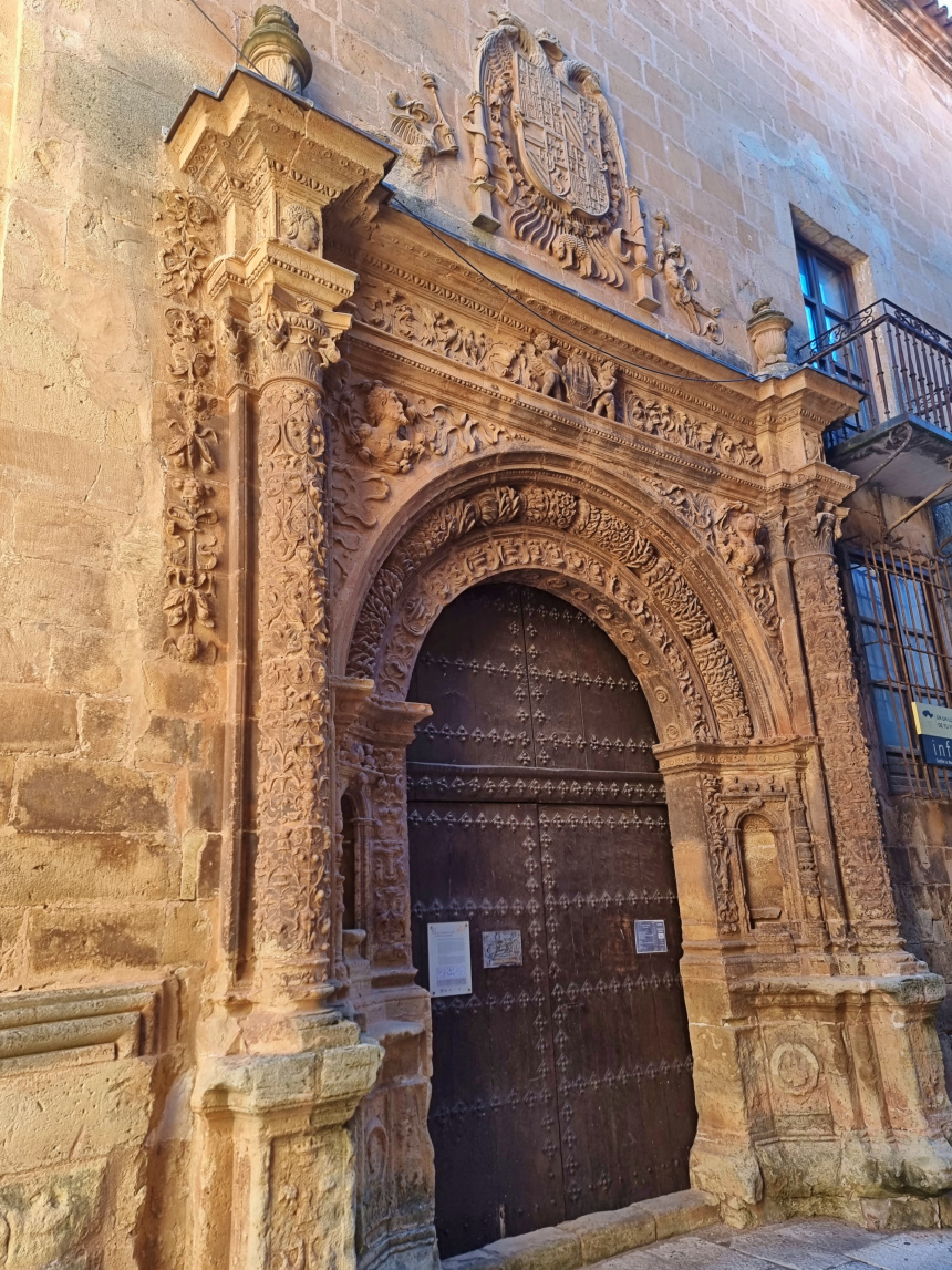 Puerta de la Aduana de vandelvira