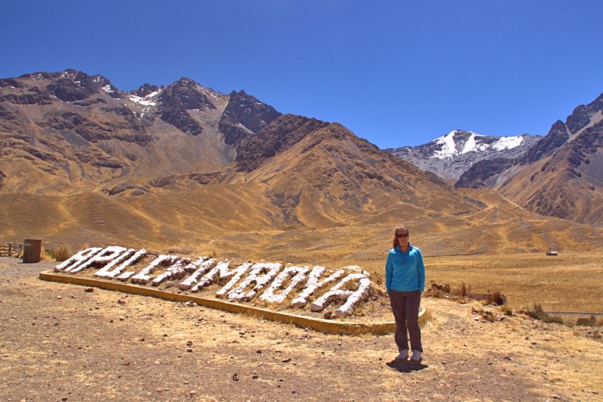 Nevado Apu Chimboya en el paso de la Raya, Perú