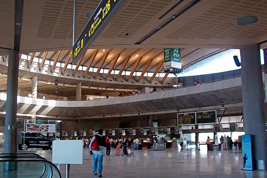 terminal del aeropuerto de Tenerife Norte