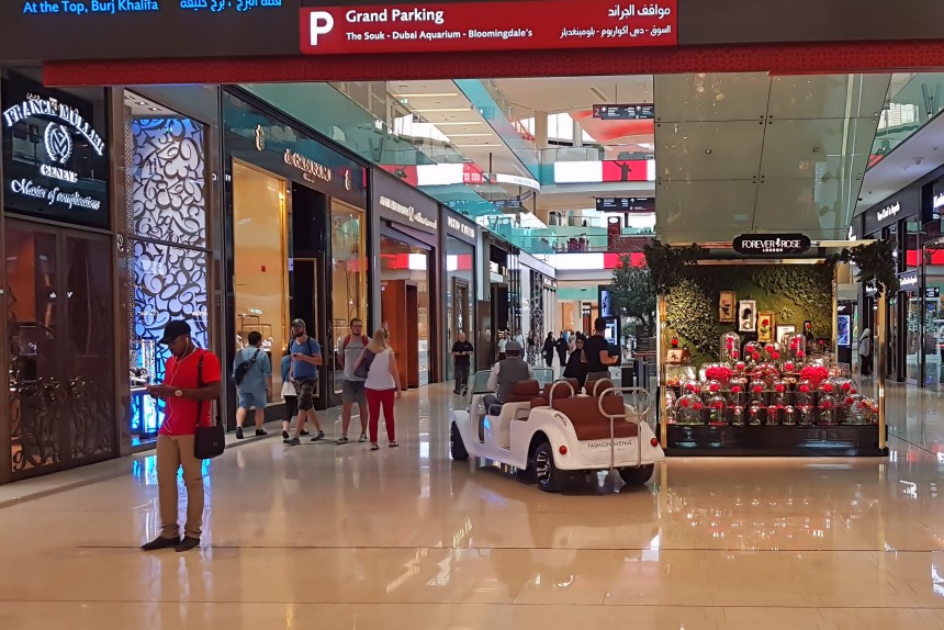 de compras en el Dubai Mall