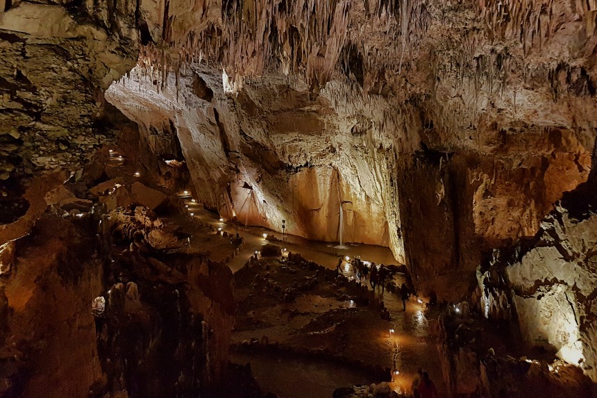 cueva de Valporquero
