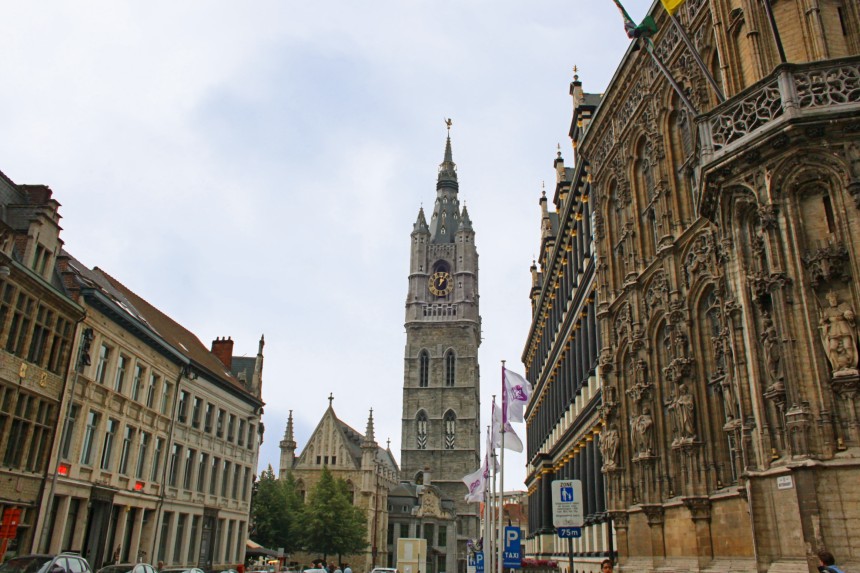 Ayuntamiento de Gante y torre Belfort