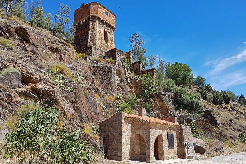 Torre del Oro de Alcántara