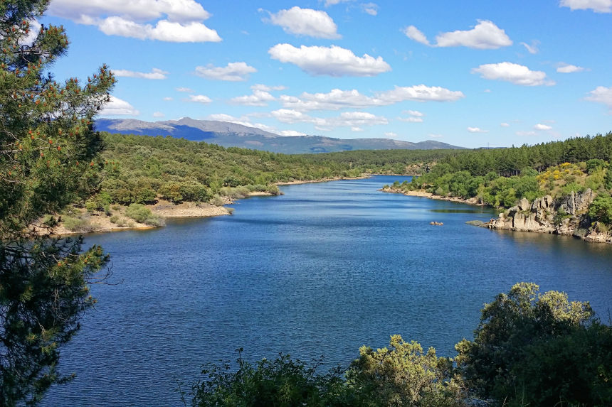 entorno natural de Buitrago con el río Lozoya