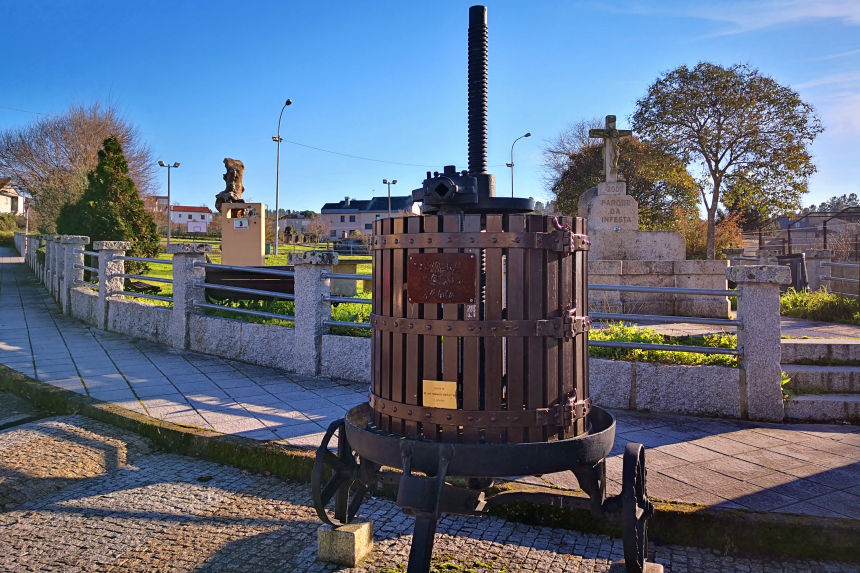 Prensa de vino en el Parque da Infesta