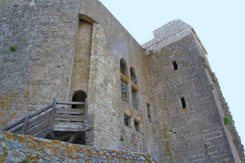 ventanas góticas del donjon de Quéribus