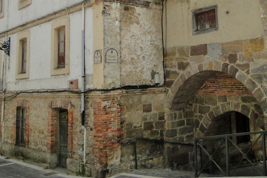 Puerta de San Roque en Aguilar de Campoo