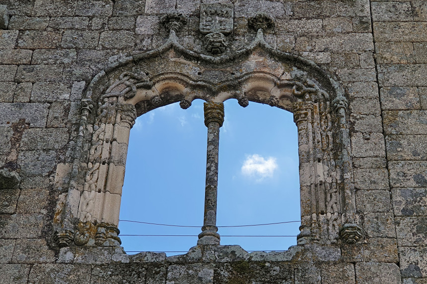 ventana manuelina del Castillo de Belmonte