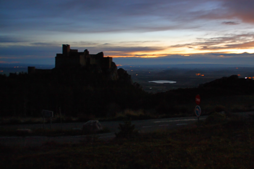 Castillo de Loarre en Huesca de noche