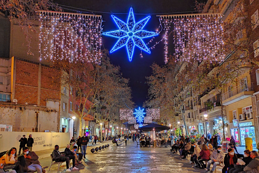 Avenida de Gaudí en Navidad