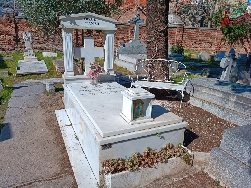 tumbas del cementerio inglés de Madrid