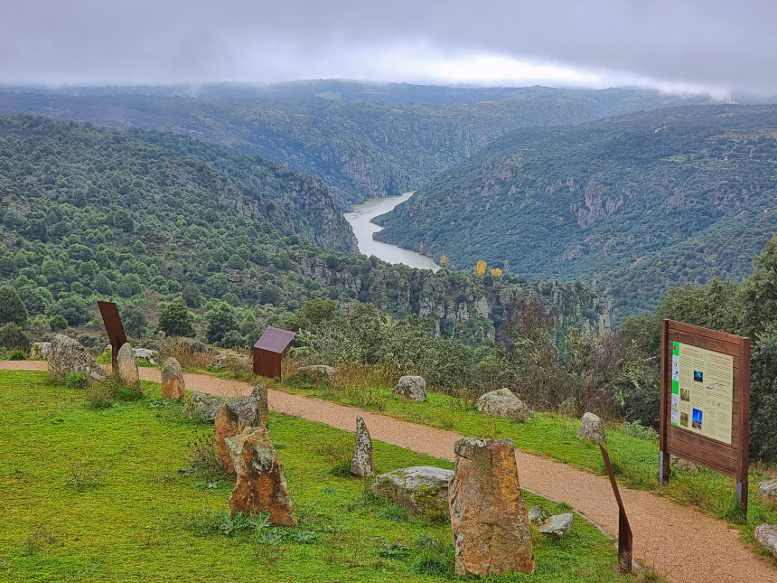 Mirador Las formas de las Piedras en la Ruta del Vino de Arribes