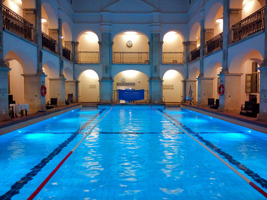 piscina balneario rudas